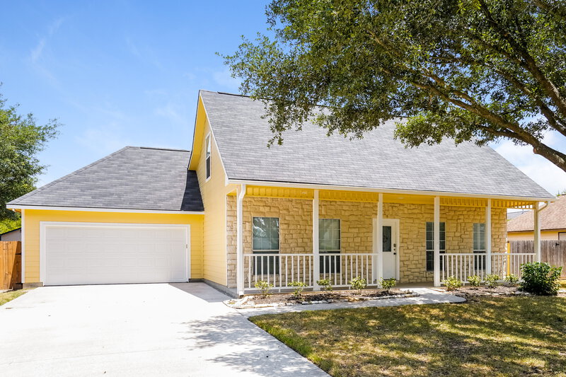 1,945/Mo, 210 Adam Ct Tomball, TX 77375 External View
