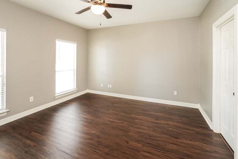1,945/Mo, 210 Adam Ct Tomball, TX 77375 Main Bedroom View