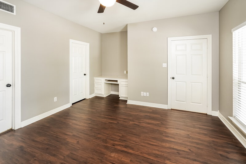 1,945/Mo, 210 Adam Ct Tomball, TX 77375 Main Bedroom View 2