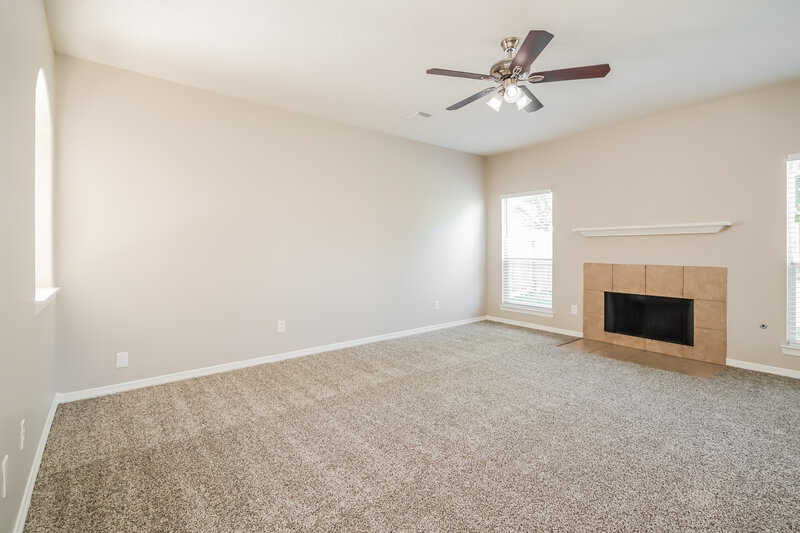 2,510/Mo, 2727 Thompson Creek Dr Houston, TX 77067 Living Room View