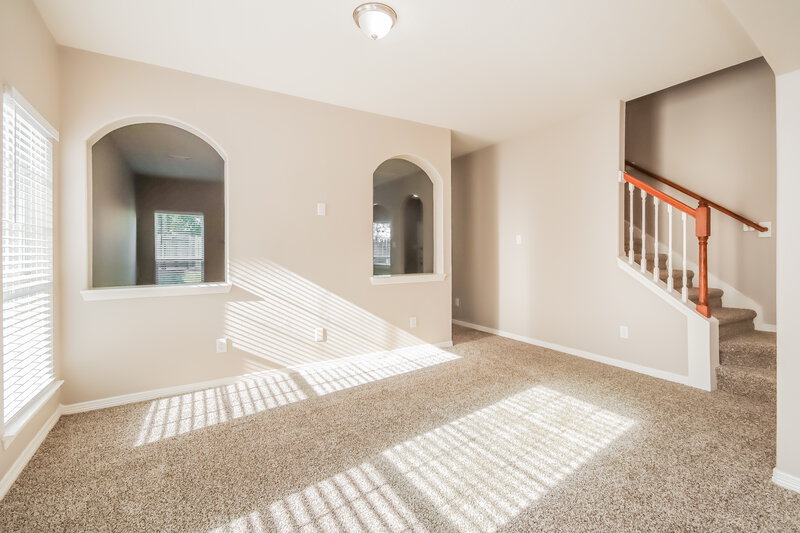 2,510/Mo, 2727 Thompson Creek Dr Houston, TX 77067 Sitting Room View