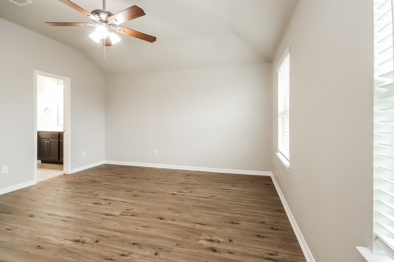 2,435/Mo, 630 Autumn Flats Way Rosharon, TX 77583 Main Bedroom View