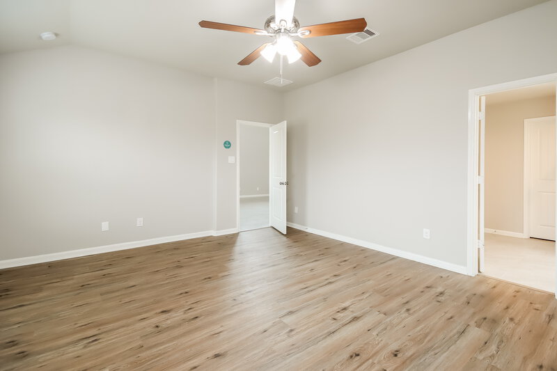 2,435/Mo, 630 Autumn Flats Way Rosharon, TX 77583 Main Bedroom View 2