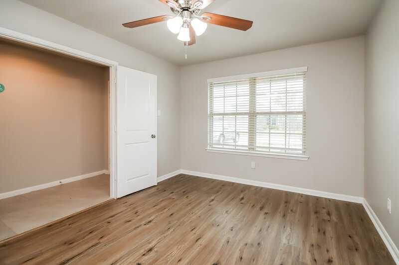 2,435/Mo, 630 Autumn Flats Way Rosharon, TX 77583 Bedroom View
