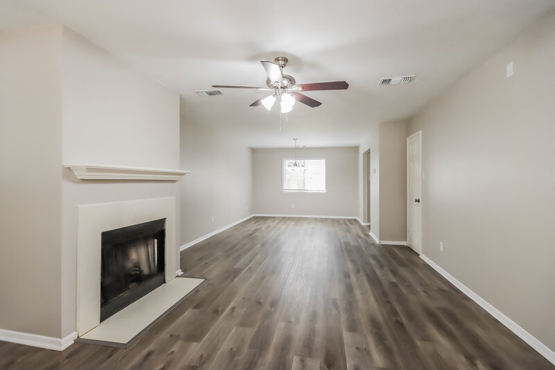 2,590/Mo, 18450 Hollow Oaks Cir Porter, TX 77365 Living Room View