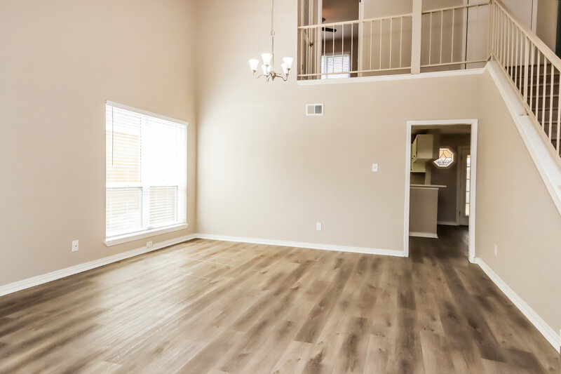 2,265/Mo, 3802 Pecan Cir La Porte, TX 77571 Living Room View