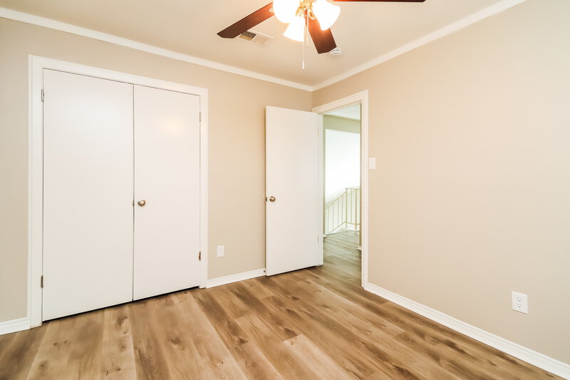 2,265/Mo, 3802 Pecan Cir La Porte, TX 77571 Bedroom View