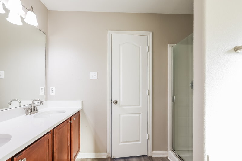 1,715/Mo, 19207 Silver Dapple Dr Porter, TX 77365 Main Bathroom View 2