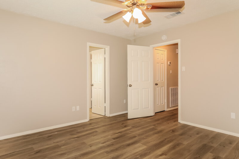1,995/Mo, 4703 Owens Creek Ln Spring, TX 77388 Main Bedroom View 2