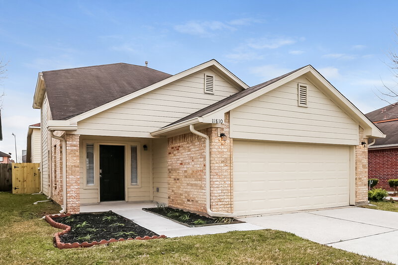 2,100/Mo, 11810 Kewalo Basin Ln Houston, TX 77034 Front View