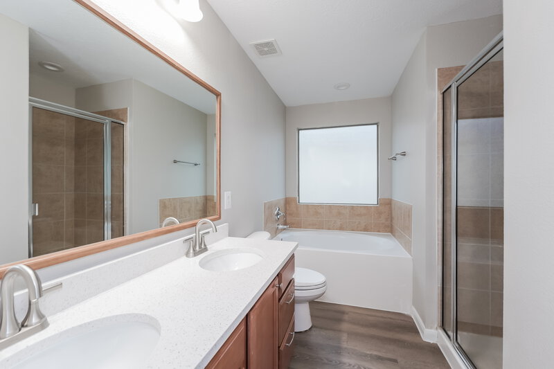 2,735/Mo, 26123 Flinton Dr Richmond, TX 77406 Main Bathroom View