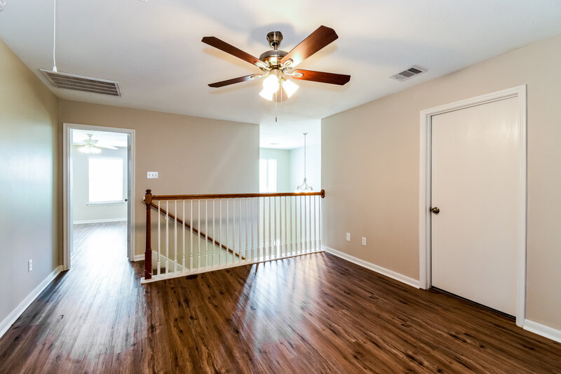 2,485/Mo, 8947 Doak Ln Houston, TX 77075 Loft View 2
