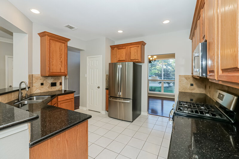 2,705/Mo, 8835 Vista Springs Dr Spring, TX 77379 Kitchen View 2