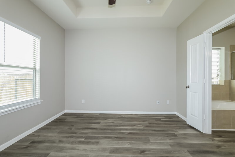 1,660/Mo, 3285 Waukegan Rd Conroe, TX 77306 Main Bedroom View