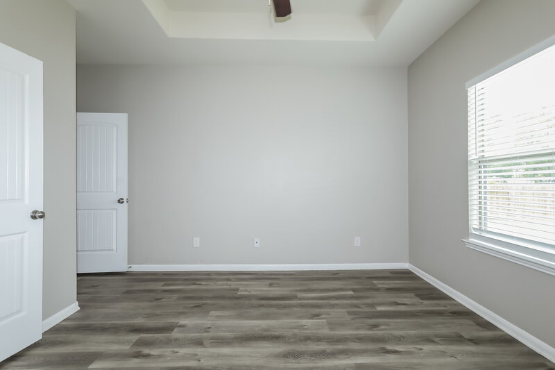 1,660/Mo, 3285 Waukegan Rd Conroe, TX 77306 Main Bedroom View 2