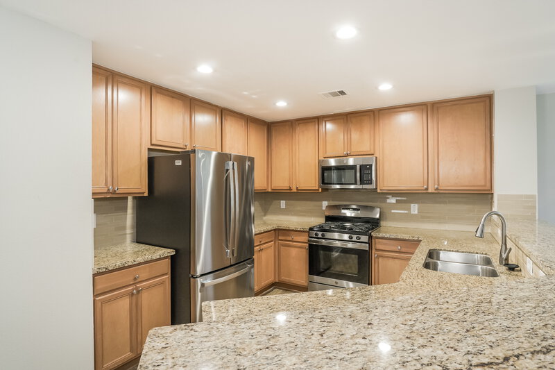 2,080/Mo, 20506 Double Meadows Dr Cypress, TX 77433 Kitchen View 2