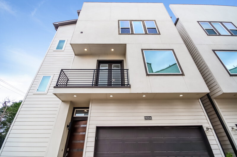 3,345/Mo, 5920 Petty St Unit A Houston, TX 77007 External View