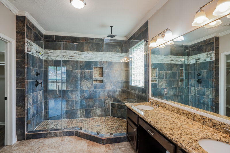 2,605/Mo, 2130 Pelican Landing Ct League City, TX 77573 Main Bathroom View