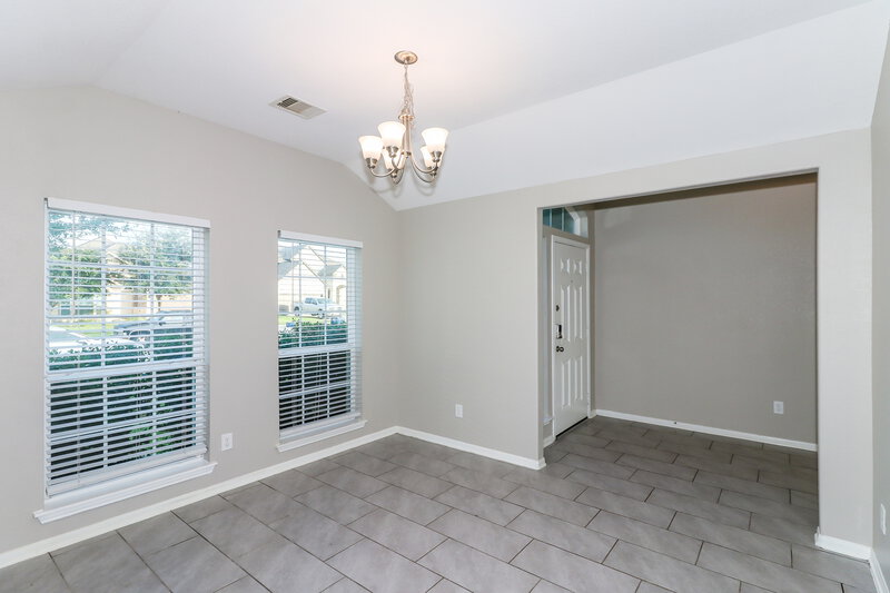 1,820/Mo, 1902 Walnut Green Cir Rosenberg, TX 77471 Dining Room View