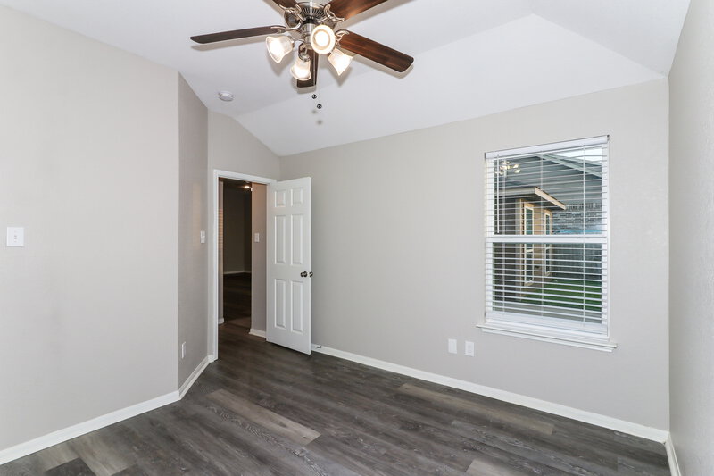 1,820/Mo, 1902 Walnut Green Cir Rosenberg, TX 77471 Bedroom View