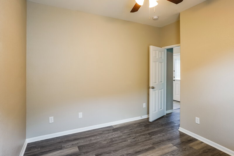 2,210/Mo, 1902 Walnut Green Cir Rosenberg, TX 77471 Bedroom View 2