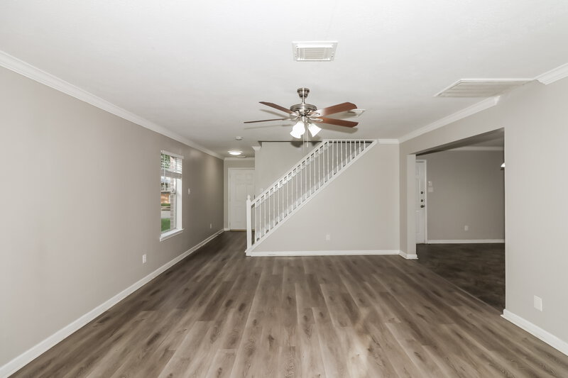 2,140/Mo, 3615 Rolling Springs Ln Katy, TX 77449 Living Room View 2