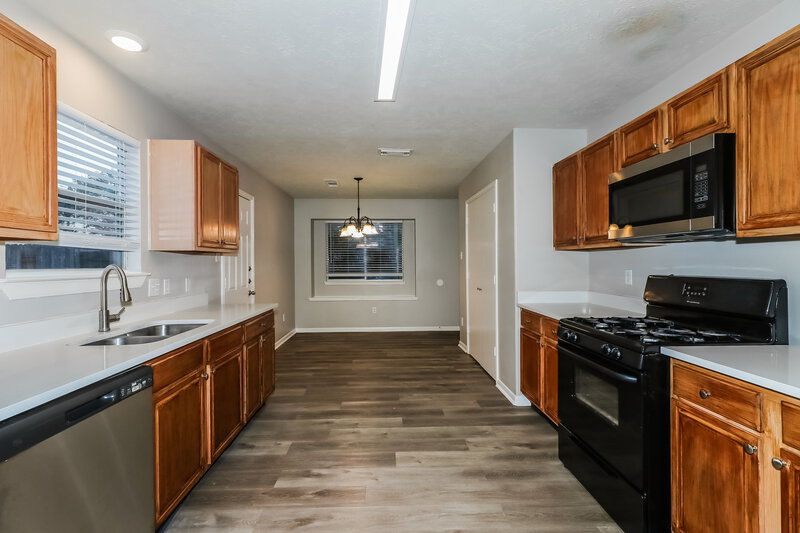 1,940/Mo, 18330 Atascocita Meadows Dr Humble, TX 77346 Kitchen View