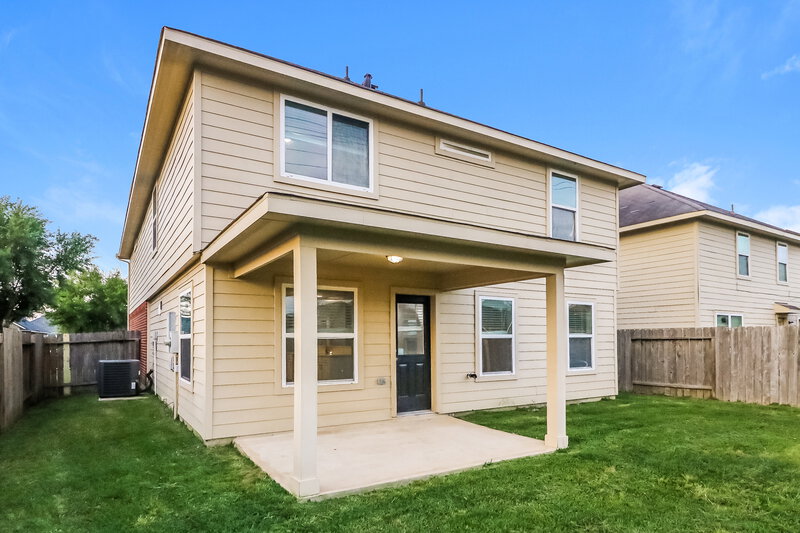 2,445/Mo, 9006 Sweet Blue Jasmine Ln Humble, TX 77338 Rear View