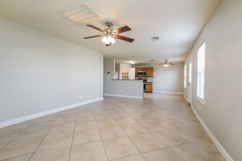 1,885/Mo, 12207 Granite Woods Ct Humble, TX 77346 Living Room View 2