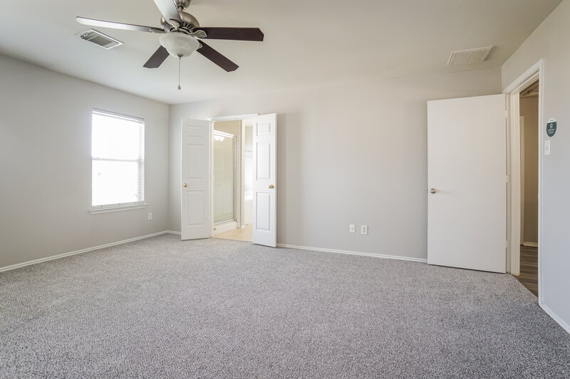 1,885/Mo, 12207 Granite Woods Ct Humble, TX 77346 Main Bedroom View 2