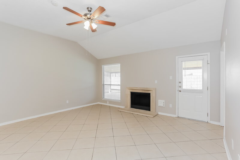1,960/Mo, 3023 Killdeer Ln Humble, TX 77396 Living Room View 2