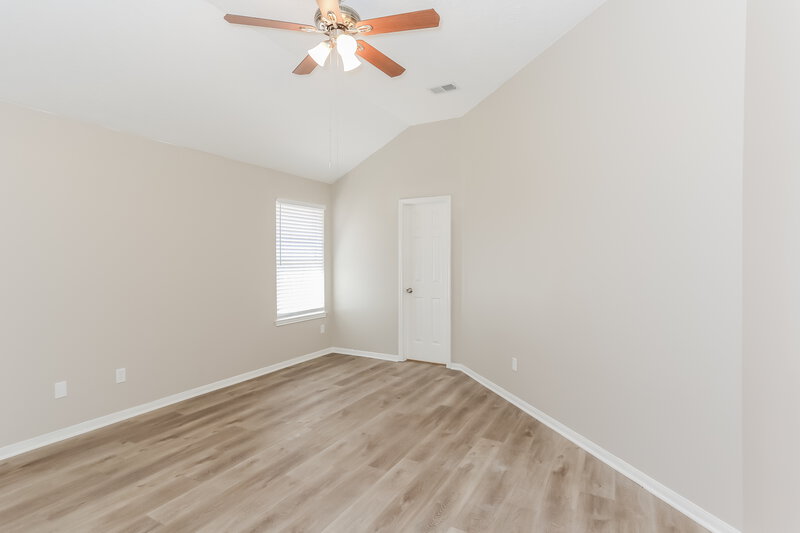 1,960/Mo, 3023 Killdeer Ln Humble, TX 77396 Main Bedroom View 4