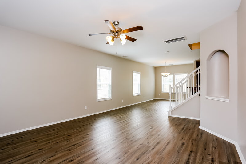 2,385/Mo, 17115 Marlin Spike Way Crosby, TX 77532 Living Room View