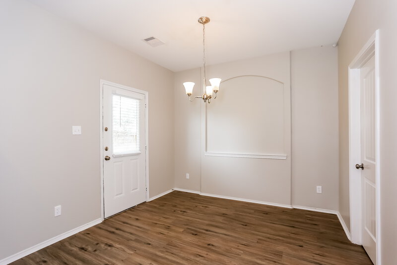 2,385/Mo, 17115 Marlin Spike Way Crosby, TX 77532 Dining Room View