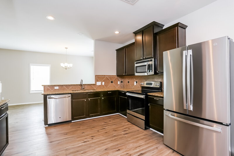2,385/Mo, 17115 Marlin Spike Way Crosby, TX 77532 Kitchen View 2