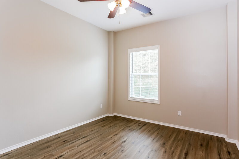 2,385/Mo, 17115 Marlin Spike Way Crosby, TX 77532 Bedroom View 2