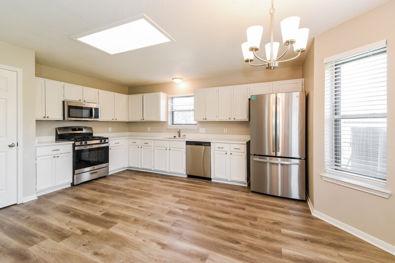 2,720/Mo, 3518 Walden Dr Pearland, TX 77584 Kitchen View