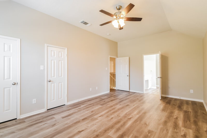 2,720/Mo, 3518 Walden Dr Pearland, TX 77584 Main Bedroom View