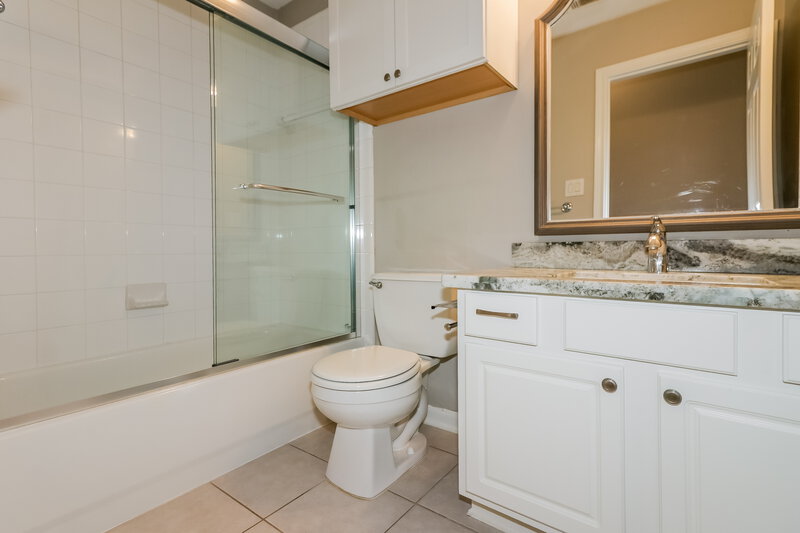 2,290/Mo, 12103 Lakewood Villa Dr Tomball, TX 77377 Bathroom View
