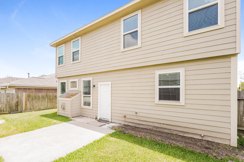 2,140/Mo, 4930 Jarl Ct Katy, TX 77449 Rear View