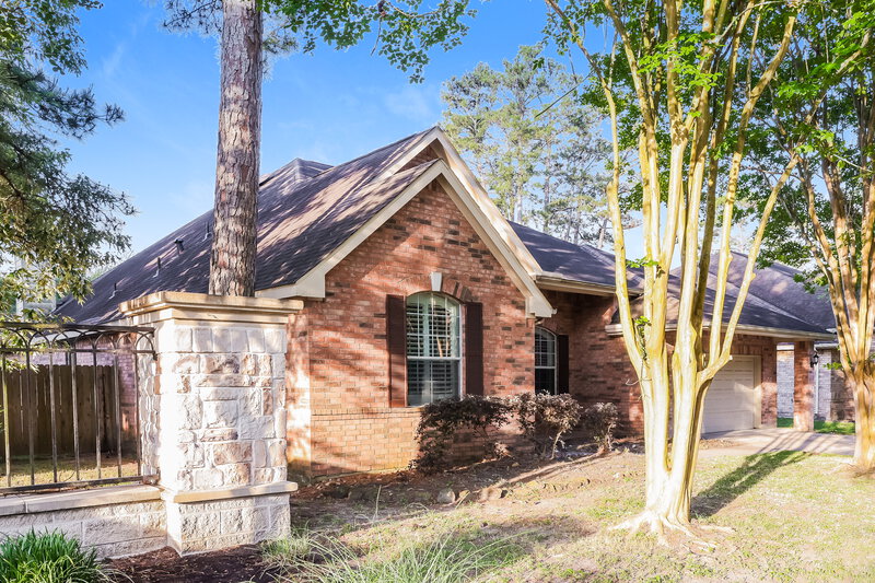 2,255/Mo, 20868 Bentwood Oaks Dr Porter, TX 77365 Front View