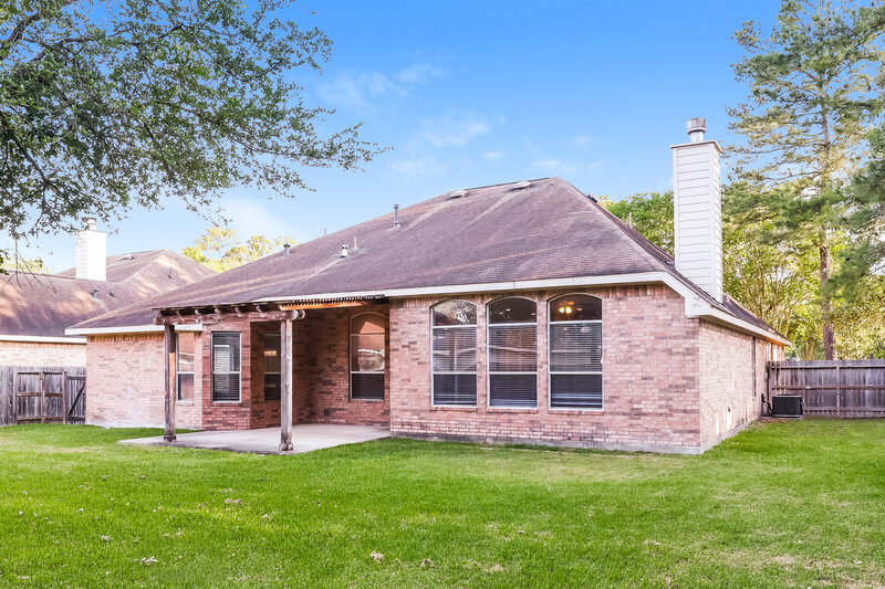 2,255/Mo, 20868 Bentwood Oaks Dr Porter, TX 77365 Rear View
