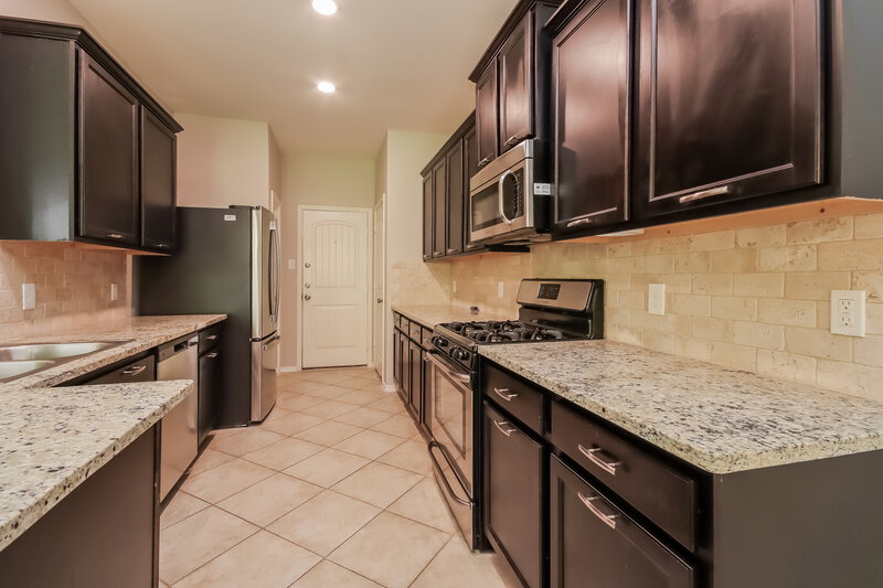 1,845/Mo, 1746 Parkside Shores Ln Crosby, TX 77532 Kitchen View 2