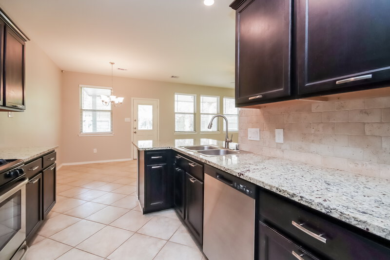 1,845/Mo, 1746 Parkside Shores Ln Crosby, TX 77532 Kitchen View 3