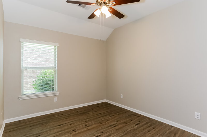 2,305/Mo, 6922 Hunters Way Ln Baytown, TX 77521 Bedroom View 2
