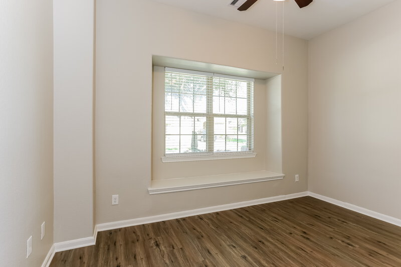 2,305/Mo, 6922 Hunters Way Ln Baytown, TX 77521 Bedroom View 4