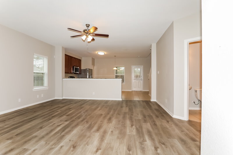2,120/Mo, 30538 Pleasant Oaks Dr Magnolia, TX 77355 Living Room View