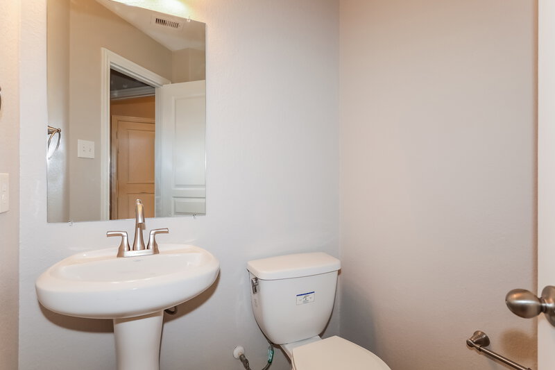 2,120/Mo, 30538 Pleasant Oaks Dr Magnolia, TX 77355 Bathroom View