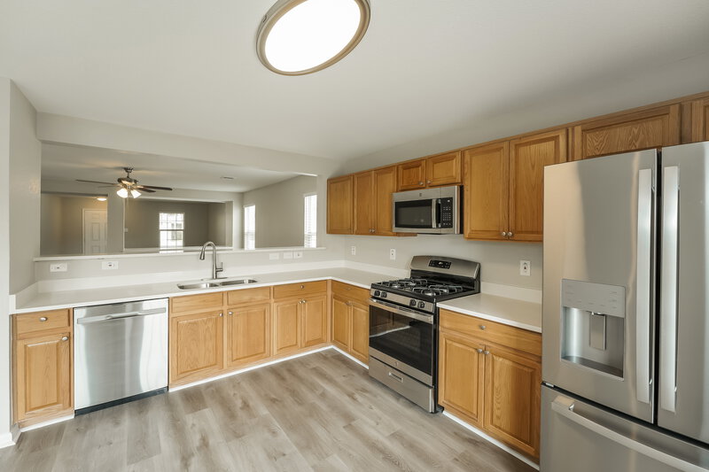 2,795/Mo, 20527 Hillsdale Park Dr Cypress, TX 77433 Kitchen View