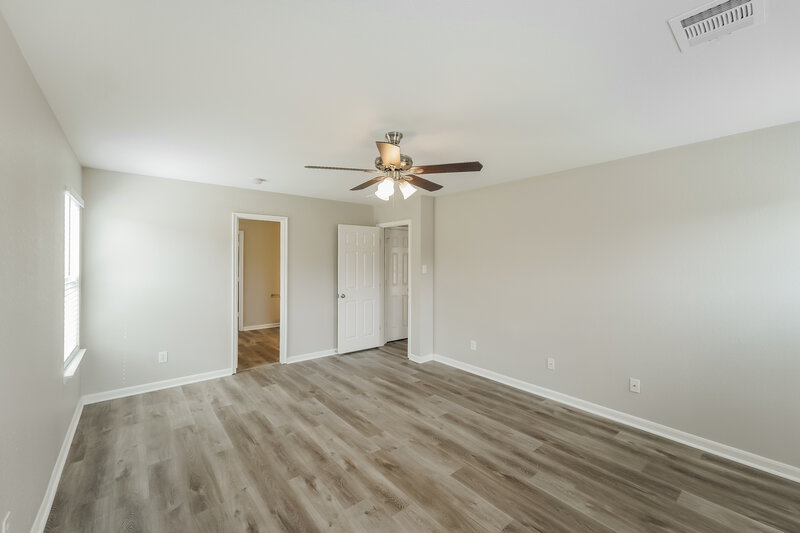 2,795/Mo, 20527 Hillsdale Park Dr Cypress, TX 77433 Main Bedroom View 2